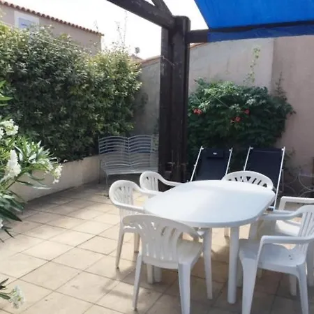 Dans Résidence Jardin Piscine Parking Près De La *